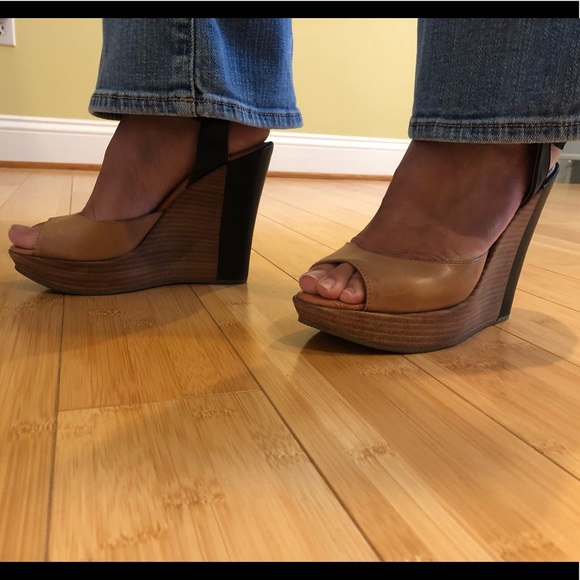 🎉Host Pick🎉 Like New Leather wedge open toe shoe - Picture 6 of 7
